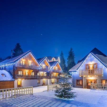Family Hotel Kaskad Bukovel Luaran gambar