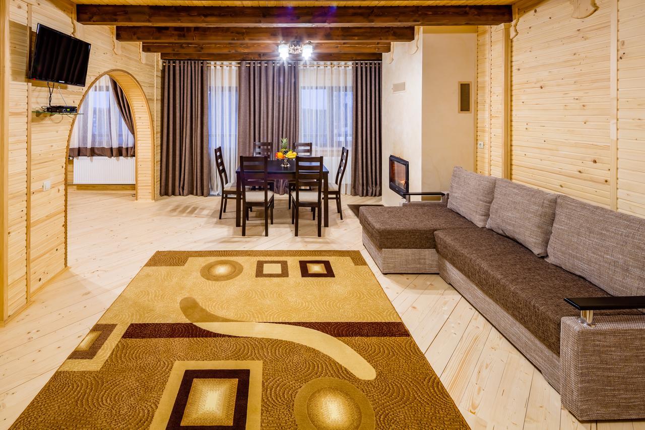 Family Hotel Kaskad Bukovel Luaran gambar