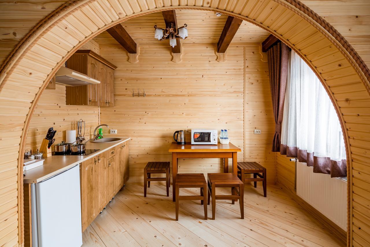 Family Hotel Kaskad Bukovel Luaran gambar
