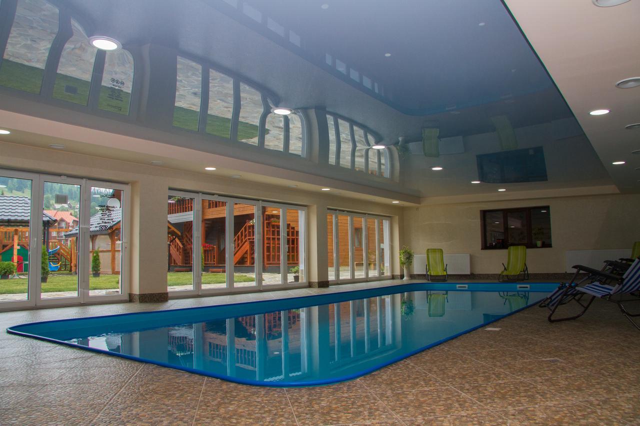 Family Hotel Kaskad Bukovel Luaran gambar