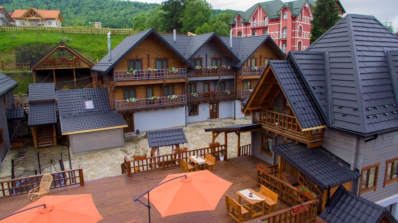 Family Hotel Kaskad Bukovel Luaran gambar