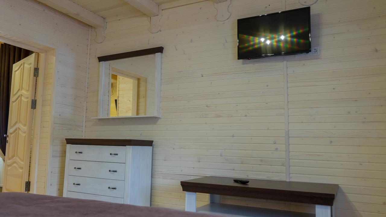 Family Hotel Kaskad Bukovel Luaran gambar